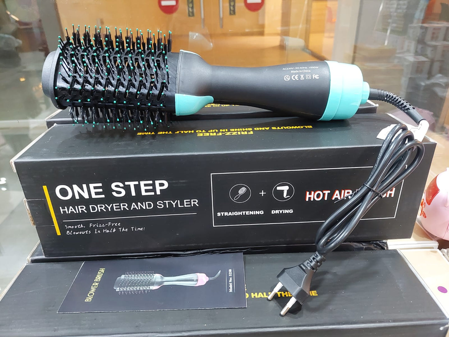 One Step 4 in 1 Hair Dryer and Styler Volumize
