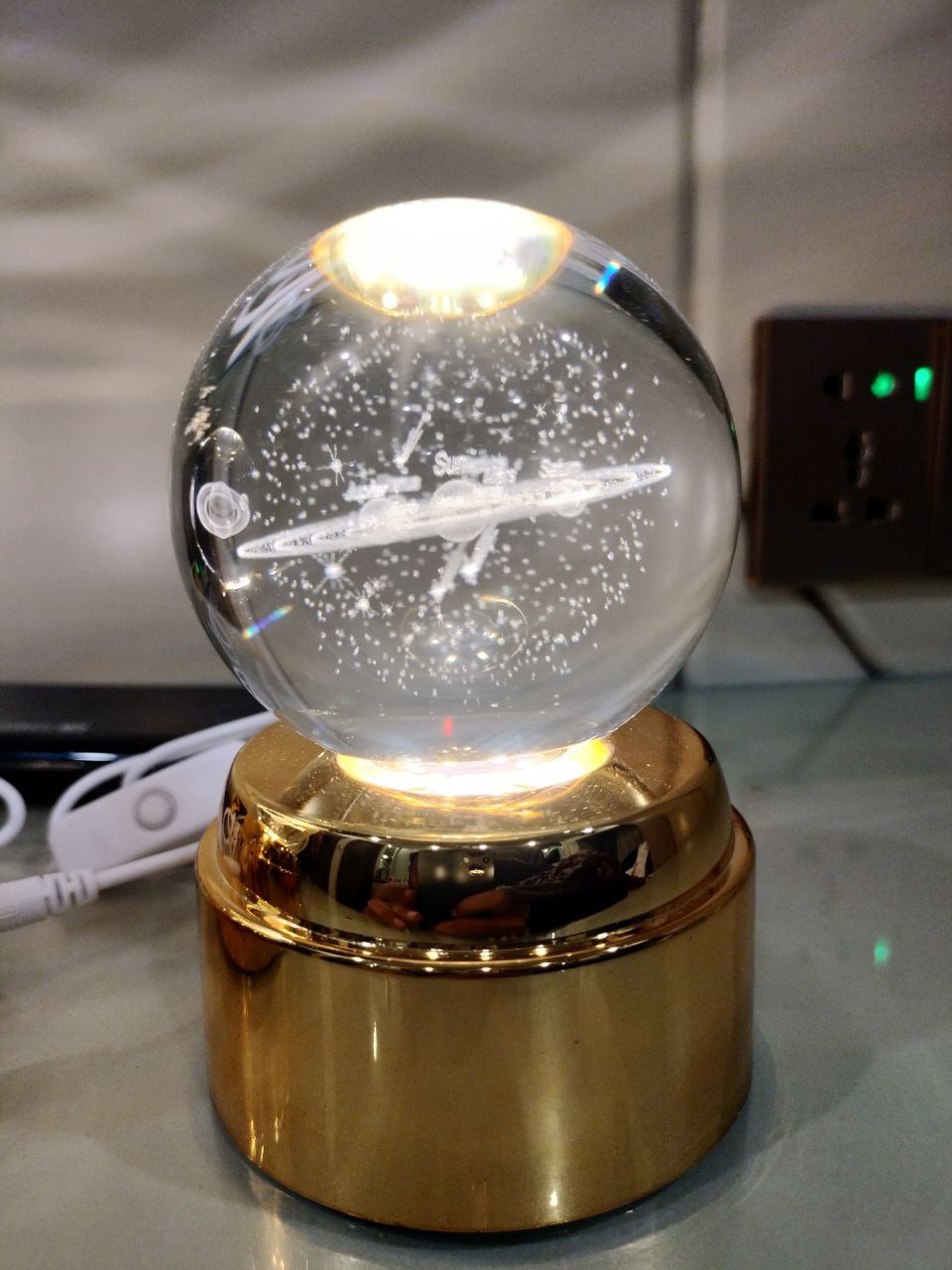 ROTATING CRYSTAL BALL LAMP